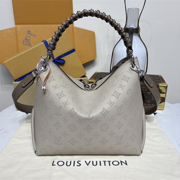 2026124175354231 560